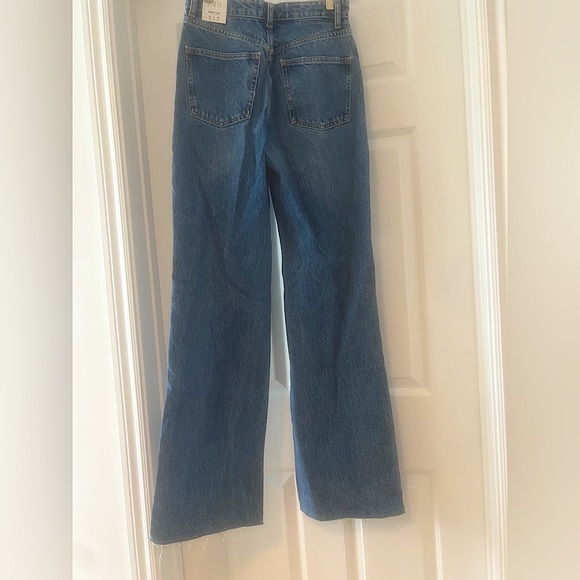 Zara High Size Full Length Wide Leg Jeans - Size 4 - Picture 3 of 4